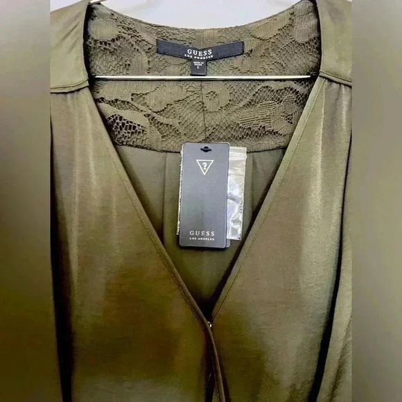 Guess green new romper size s with tags - Picture 8 of 10